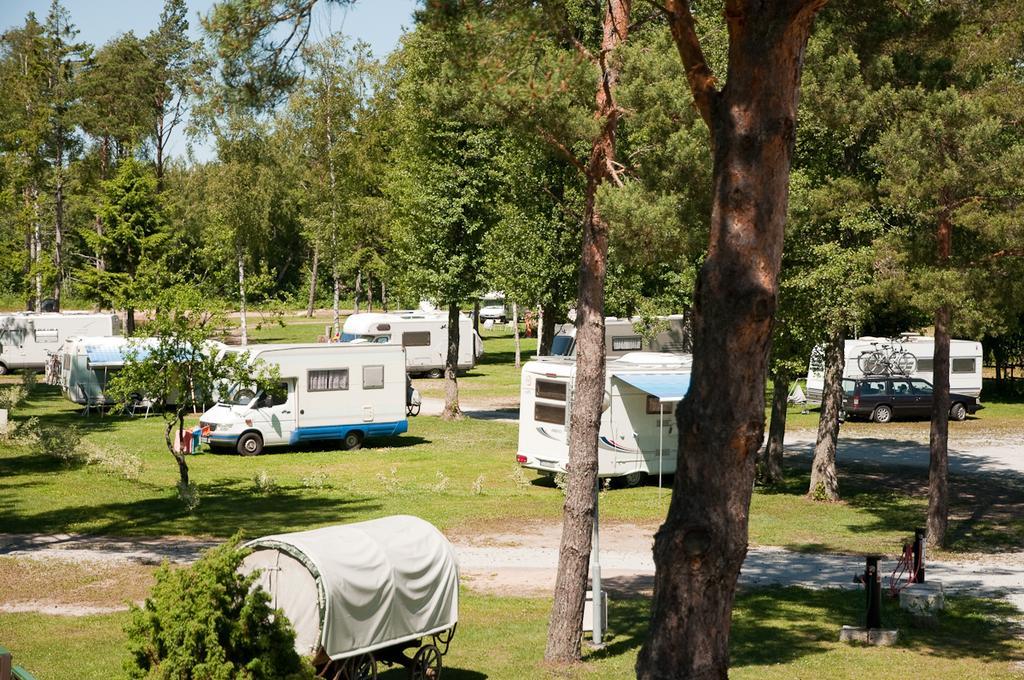 Tehumardi Camping Hotell Salme Exteriör bild